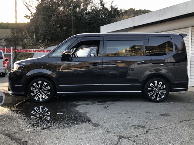 HONDA STEPWAGON E:HEV SPAD 2022 Image 31