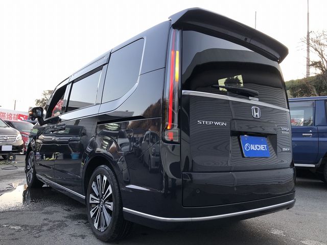 HONDA STEPWAGON E:HEV SPAD 2022 Image 31