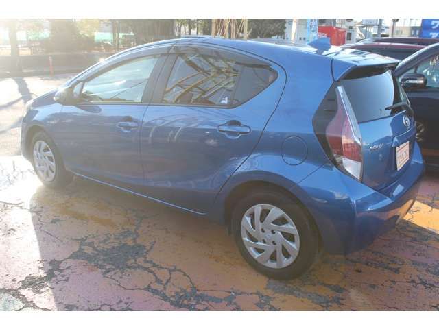 TOYOTA AQUA 2015 Image 31