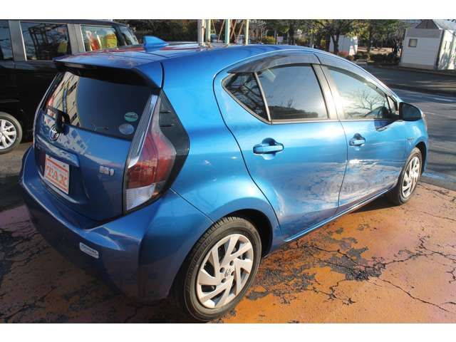 TOYOTA AQUA 2015 Image 31