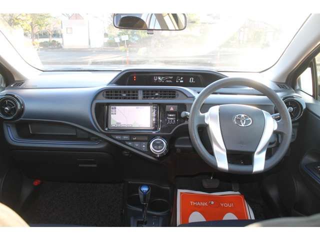 TOYOTA AQUA 2015 Image 31