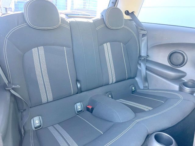 BMW MINI COOPER S 2018 Image 31