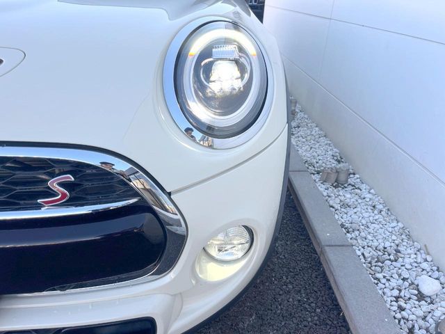 BMW MINI COOPER S 2018 Image 31