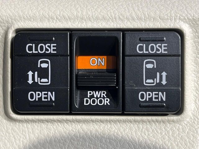 TOYOTA SIENTA HYBRID 2015 Image 31