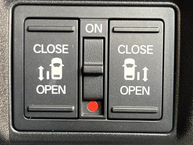 HONDA N BOX CUSTOM 2024 Image 31