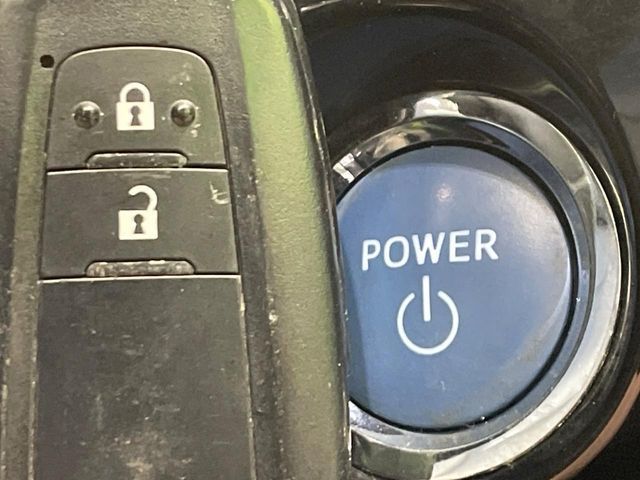 TOYOTA PRIUS 2016 Image 31