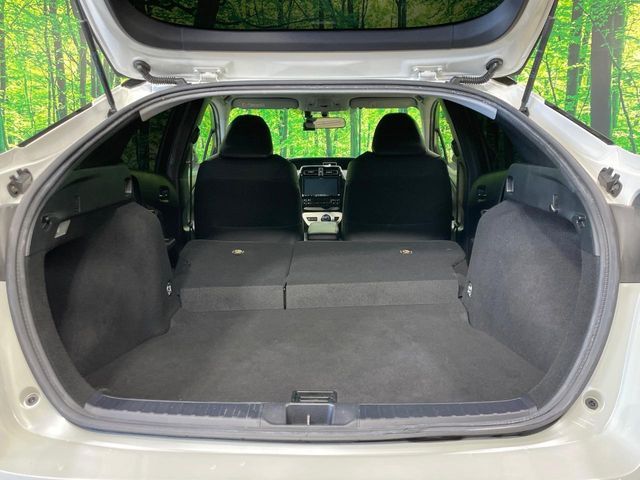 TOYOTA PRIUS 2016 Image 31