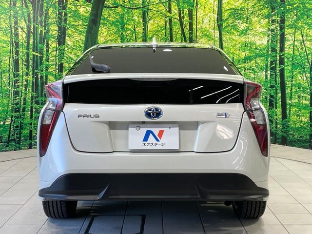 TOYOTA PRIUS 2016 Image 31