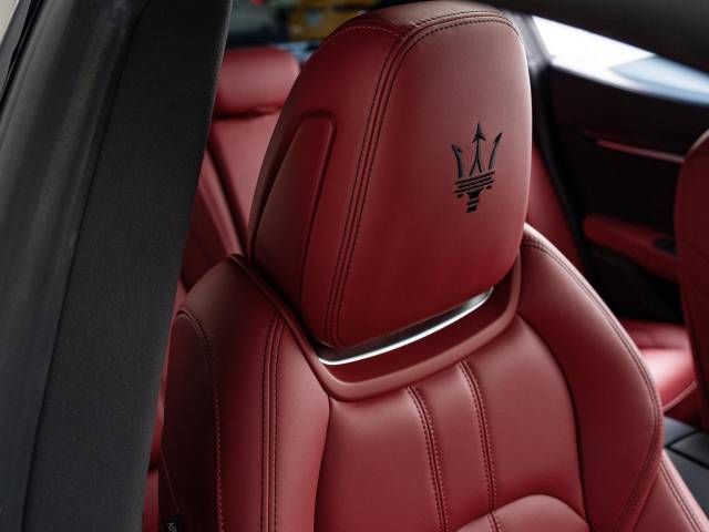 MASERATI GHIBLI SEDA 2023 Image 31