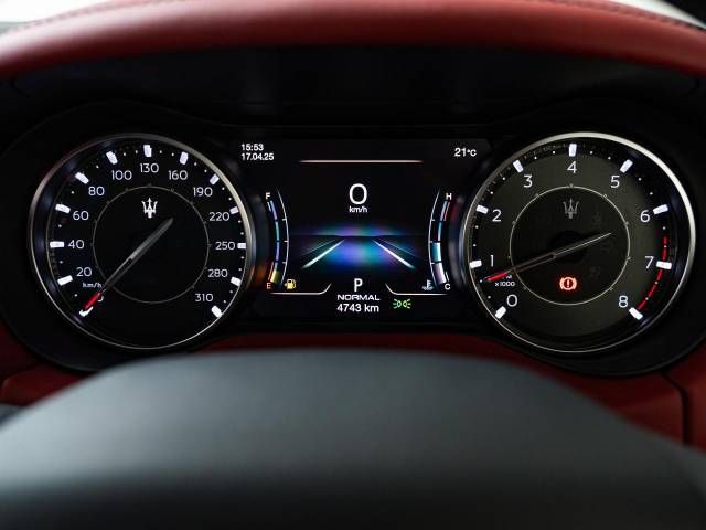 MASERATI GHIBLI SEDA 2023 Image 31