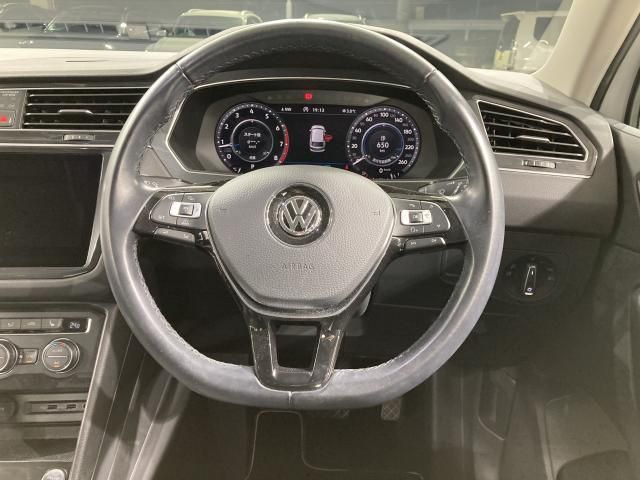VOLKSWAGEN TIGUAN 2018 Image 31