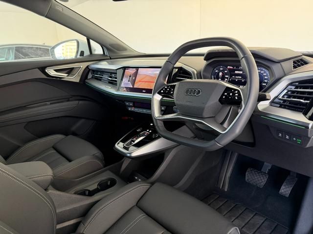 AUDI Q4 E-TRON SPORT 2023 Image 31