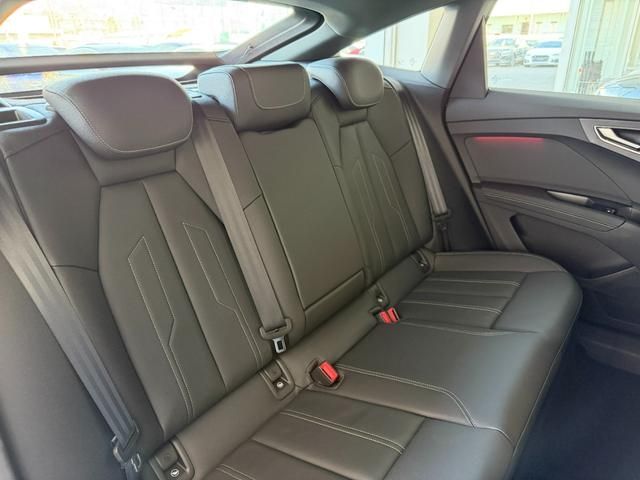 AUDI Q4 E-TRON SPORT 2023 Image 31