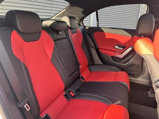 MERCEDES BENZ A CLAS 2020 Image 31