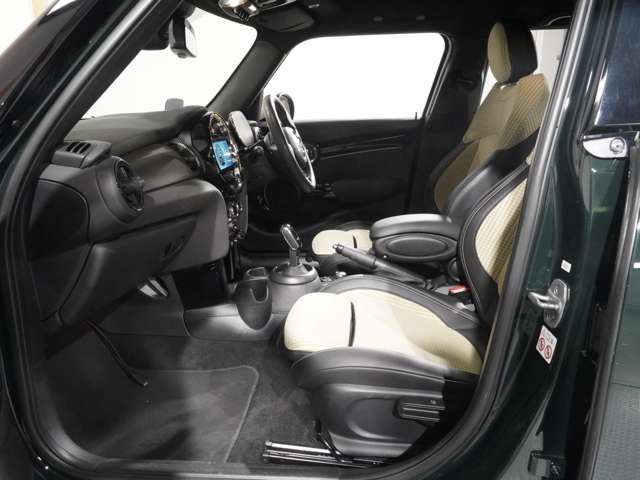 BMW MINI COOPER 5DOOR 2022 Image 31