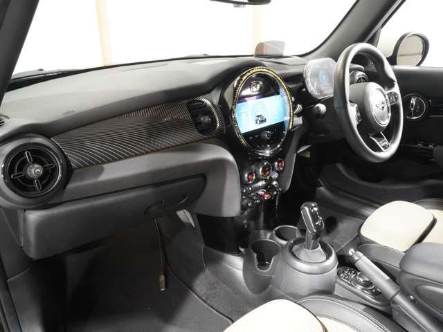 BMW MINI COOPER 5DOOR 2022 Image 31