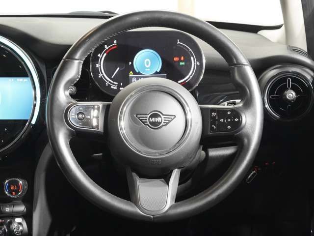 BMW MINI COOPER D 5DOOR 2021 Image 31