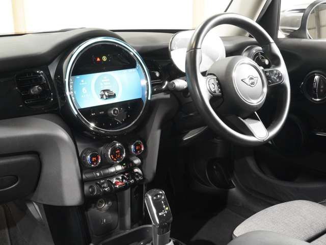 BMW MINI COOPER D 5DOOR 2021 Image 31