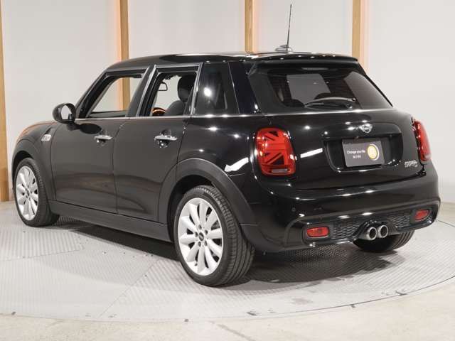 BMW MINI COOPER S 5DOOR 2018 Image 31