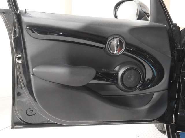 BMW MINI COOPER S 5DOOR 2018 Image 31