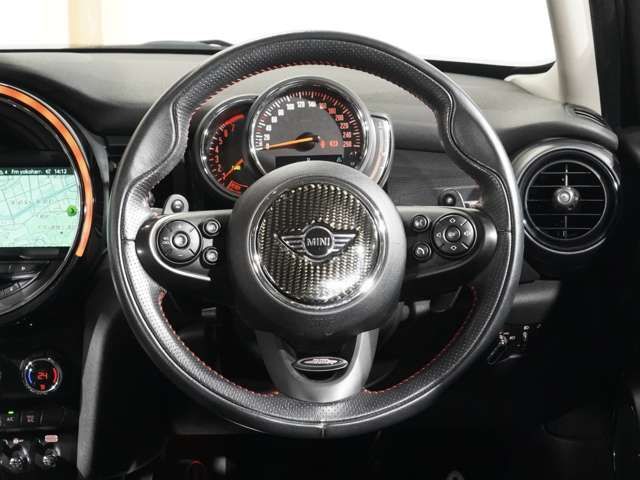 BMW MINI COOPER S 5DOOR 2018 Image 31