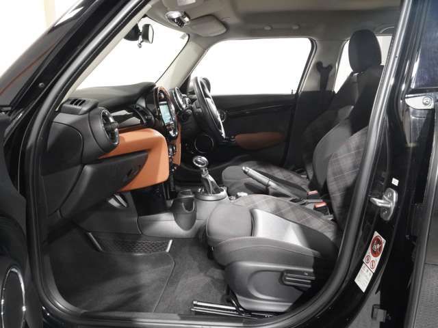 BMW MINI COOPER 5DOO 2017 Image 31