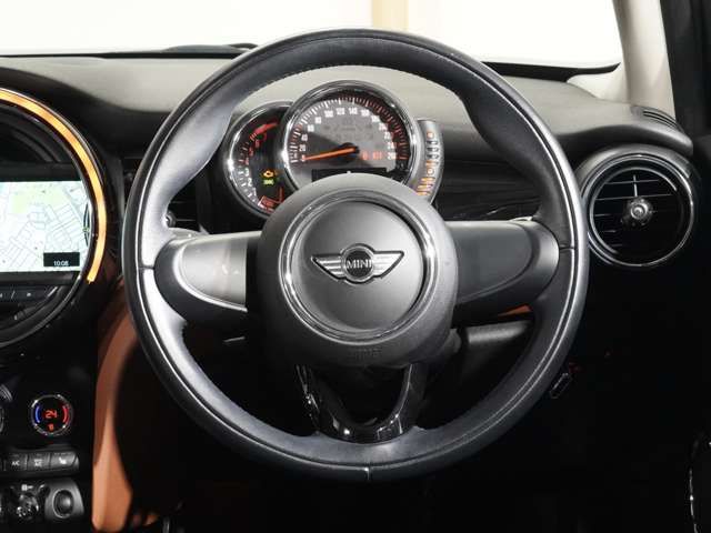 BMW MINI COOPER 5DOO 2017 Image 31