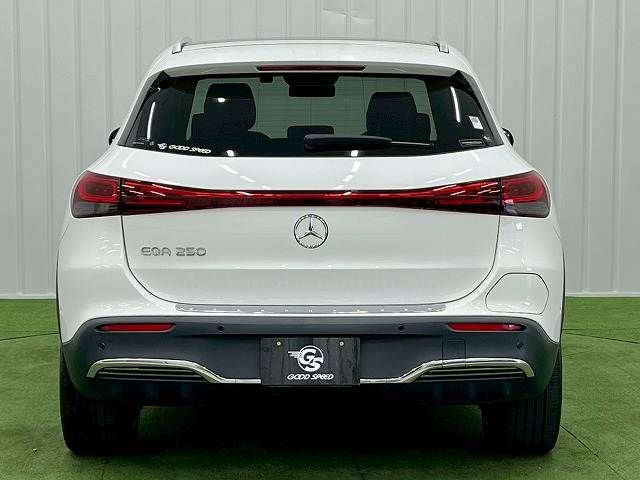 MERCEDES BENZ EQA 2021 Image 31