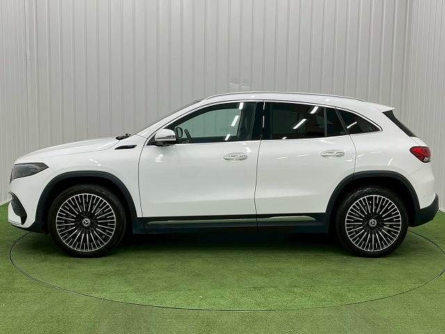 MERCEDES BENZ EQA 2021 Image 31