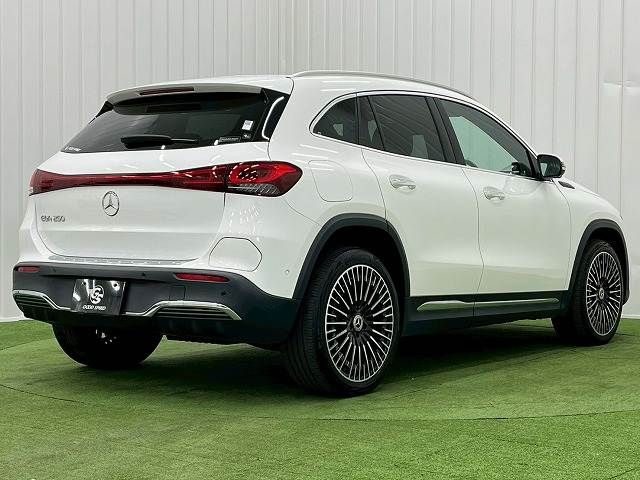 MERCEDES BENZ EQA 2021 Image 31