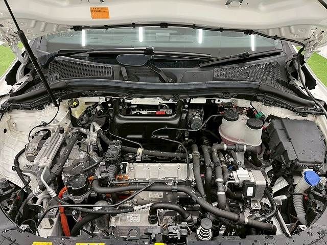 MERCEDES BENZ EQA 2021 Image 31