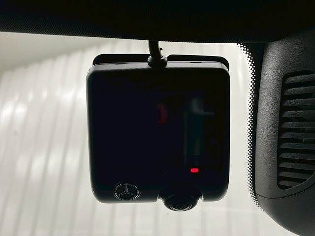 MERCEDES BENZ C CLAS 2022 Image 31