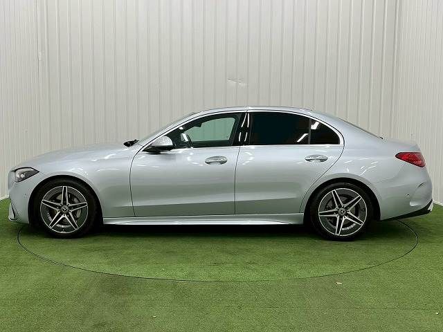 MERCEDES BENZ C CLAS 2022 Image 31