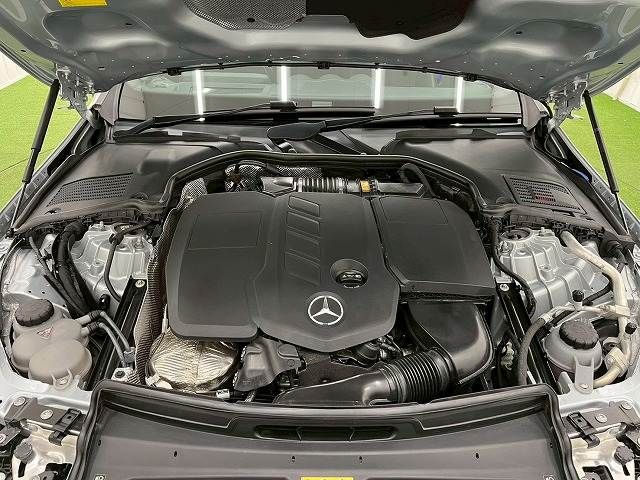 MERCEDES BENZ C CLAS 2022 Image 31