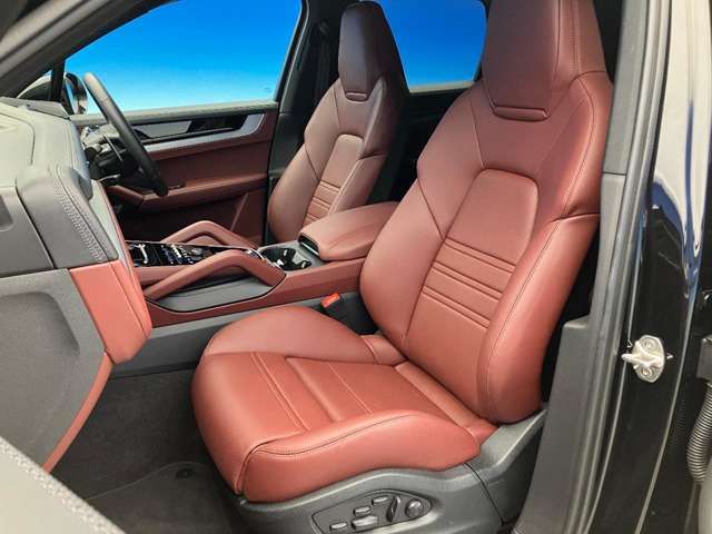 PORSCHE CAYENNE 2023 Image 31