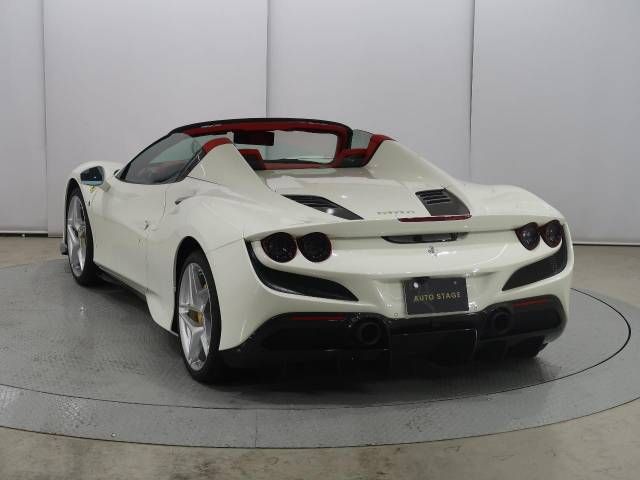 FERRARI F8 SPIDER 2021 Image 31