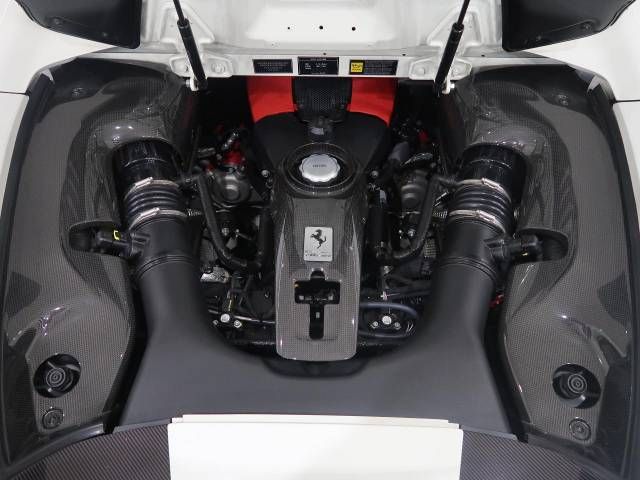 FERRARI F8 SPIDER 2021 Image 31