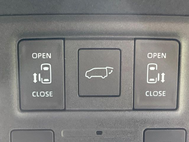 TOYOTA NOAH 2023 Image 31