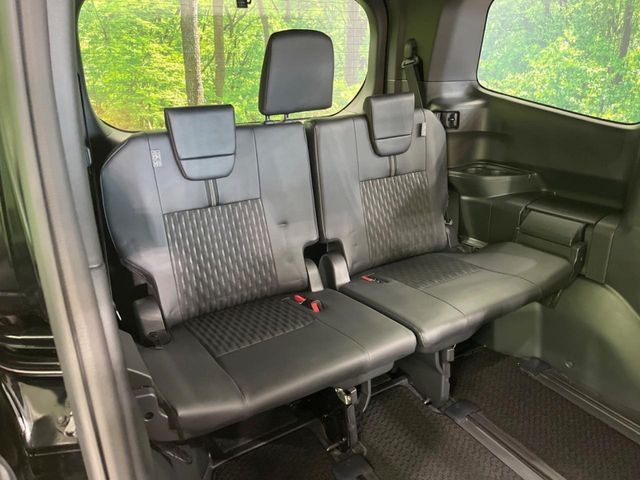 TOYOTA NOAH 2023 Image 31