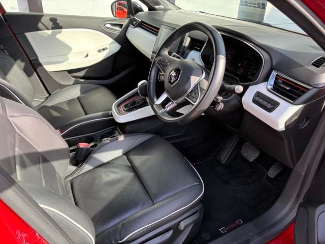 RENAULT LUTECIA 2021 Image 31