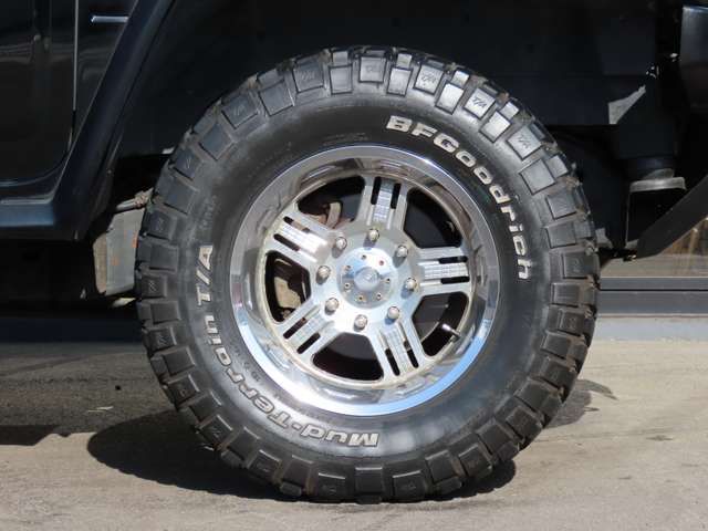 HUMMER H2 2003 Image 31