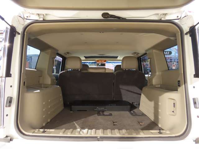 HUMMER H2 2004 Image 31