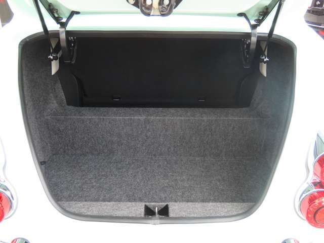 MITSUOKA VIEWT 2020 Image 31