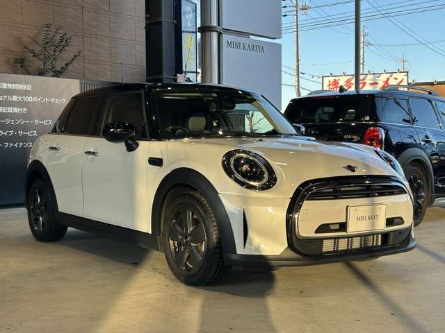 BMW MINI COOPER D 5DOOR 2023 Image 31