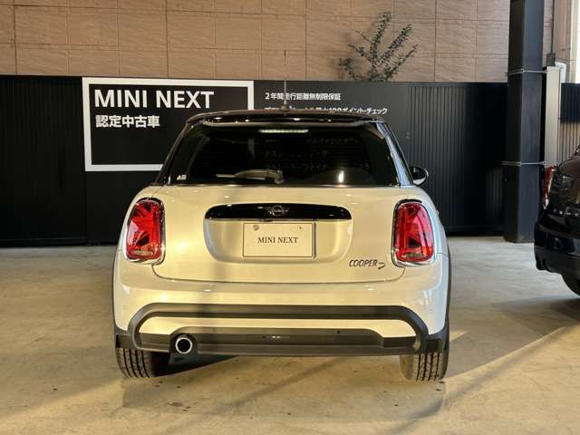 BMW MINI COOPER D 5DOOR 2023 Image 31