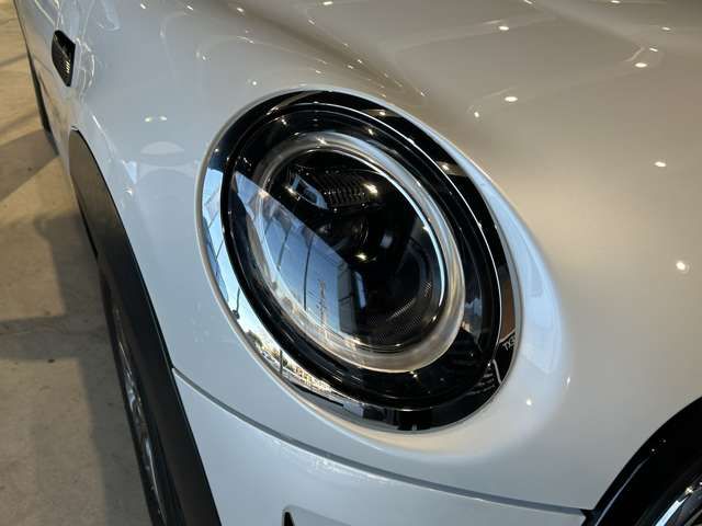 BMW MINI COOPER D 5DOOR 2023 Image 31