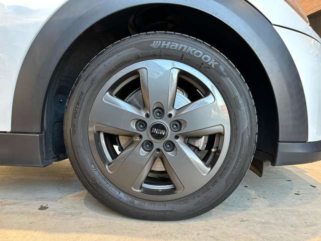 BMW MINI COOPER D 5DOOR 2023 Image 31