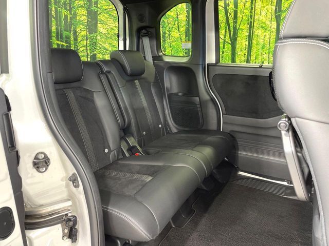 HONDA N BOX CUSTOM 2021 Image 31