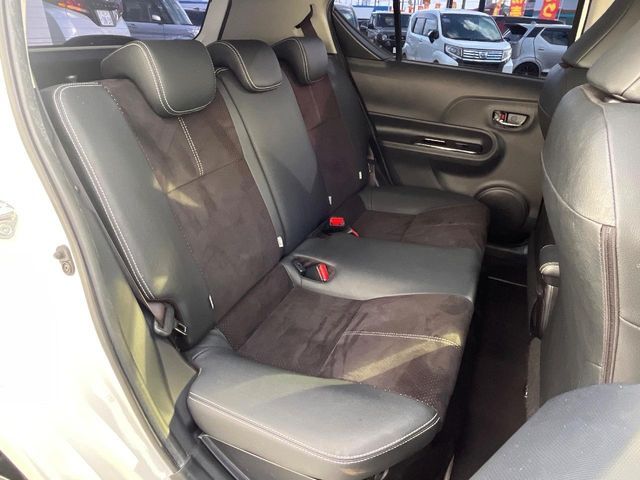 TOYOTA AQUA 2015 Image 31