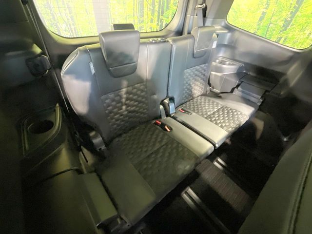 TOYOTA VOXY HYBRID 2023 Image 31